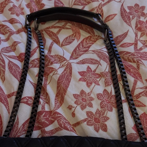 Simply Vera Vera Wang Black Quilted Shoulder Bag - Picture 3 of 8